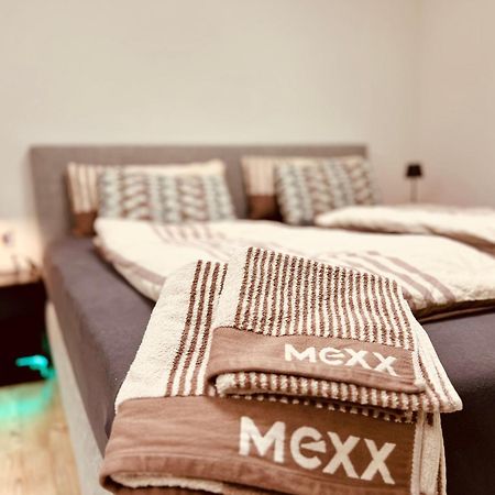 Ferienwohnung Cologne Luxe Living: Opulent Elegance Unleashed Exterior foto