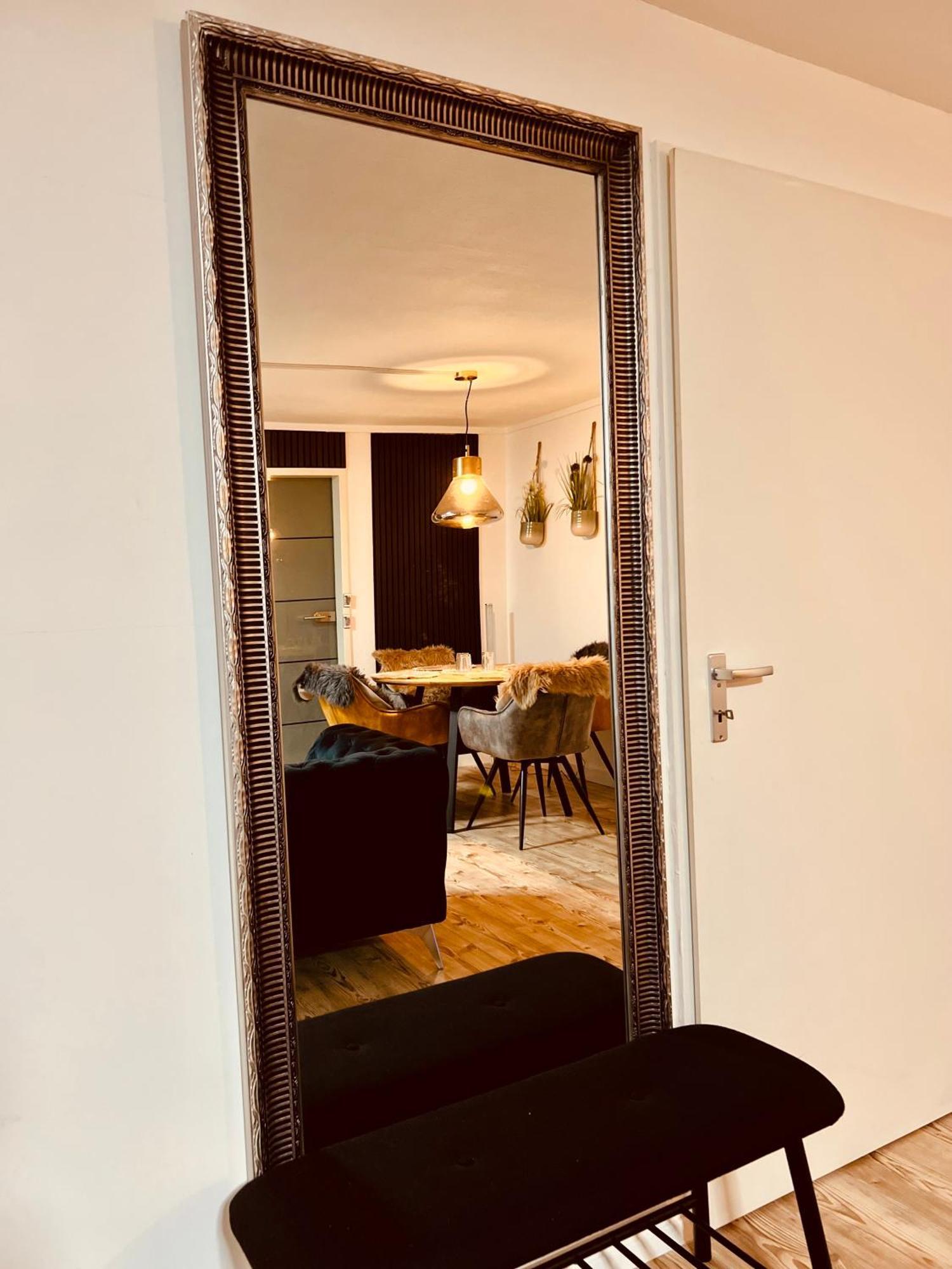 Ferienwohnung Cologne Luxe Living: Opulent Elegance Unleashed Exterior foto