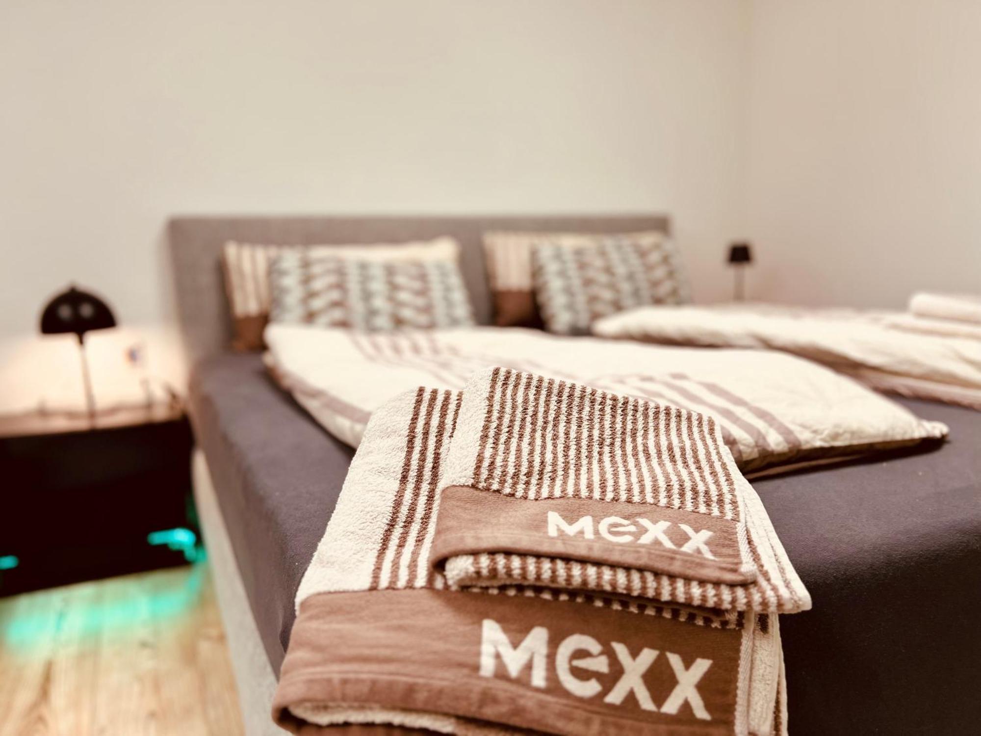 Ferienwohnung Cologne Luxe Living: Opulent Elegance Unleashed Exterior foto